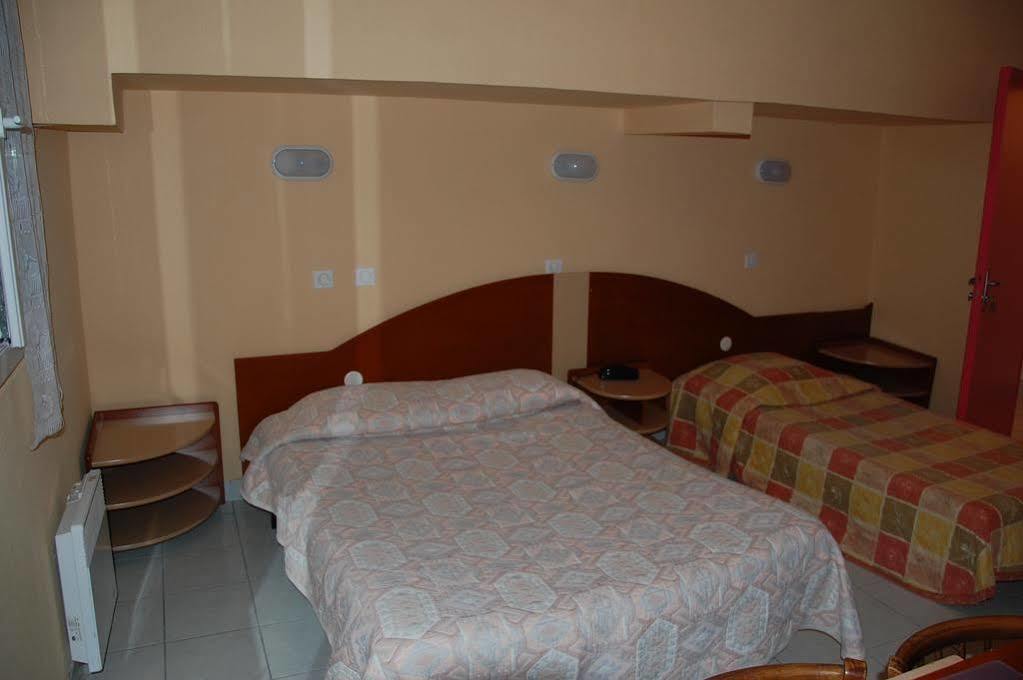 Hotel Louvre Vincenette Lourdes Exteriör bild
